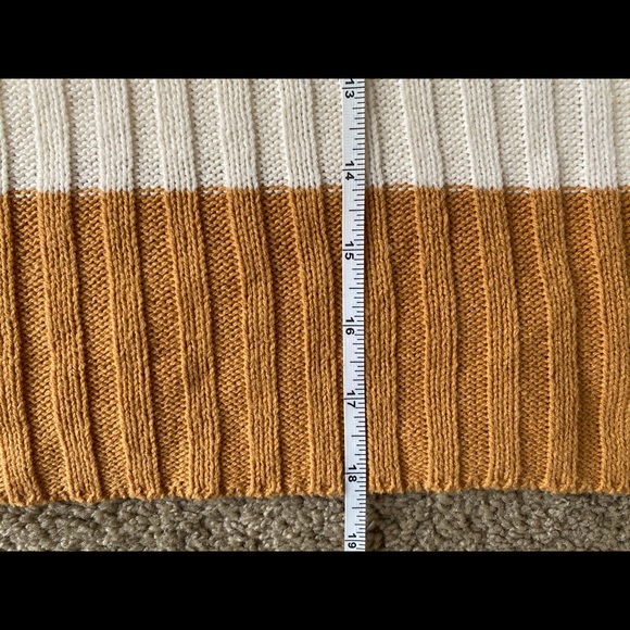 American Eagle Sweater - Picture 7 of 7